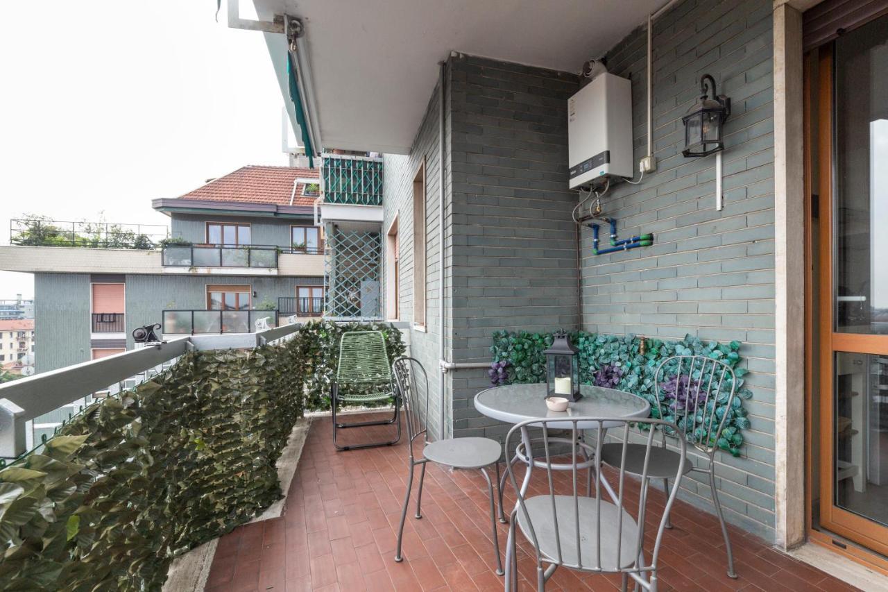 Pasteur Modern Studio With Terrace! Milaan Buitenkant foto